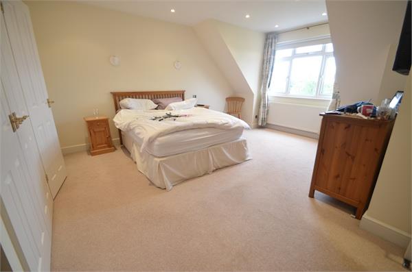 Parkside, Mill Hill